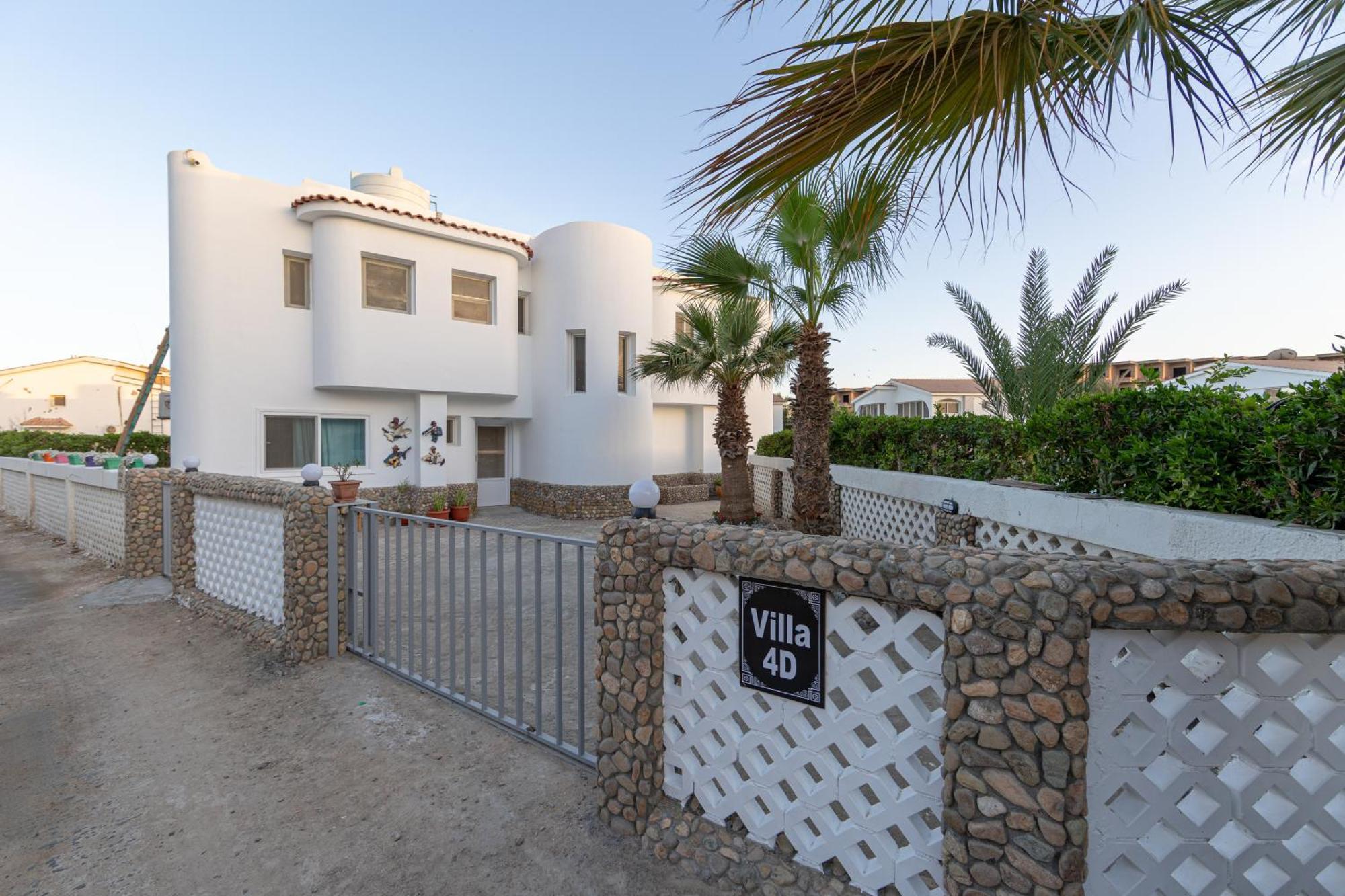 Aden Beach - Sea View Room With Beach Access In Villa Hurghada Ngoại thất bức ảnh