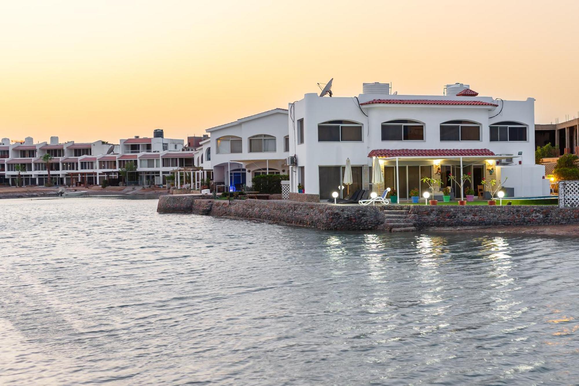 Aden Beach - Sea View Room With Beach Access In Villa Hurghada Ngoại thất bức ảnh