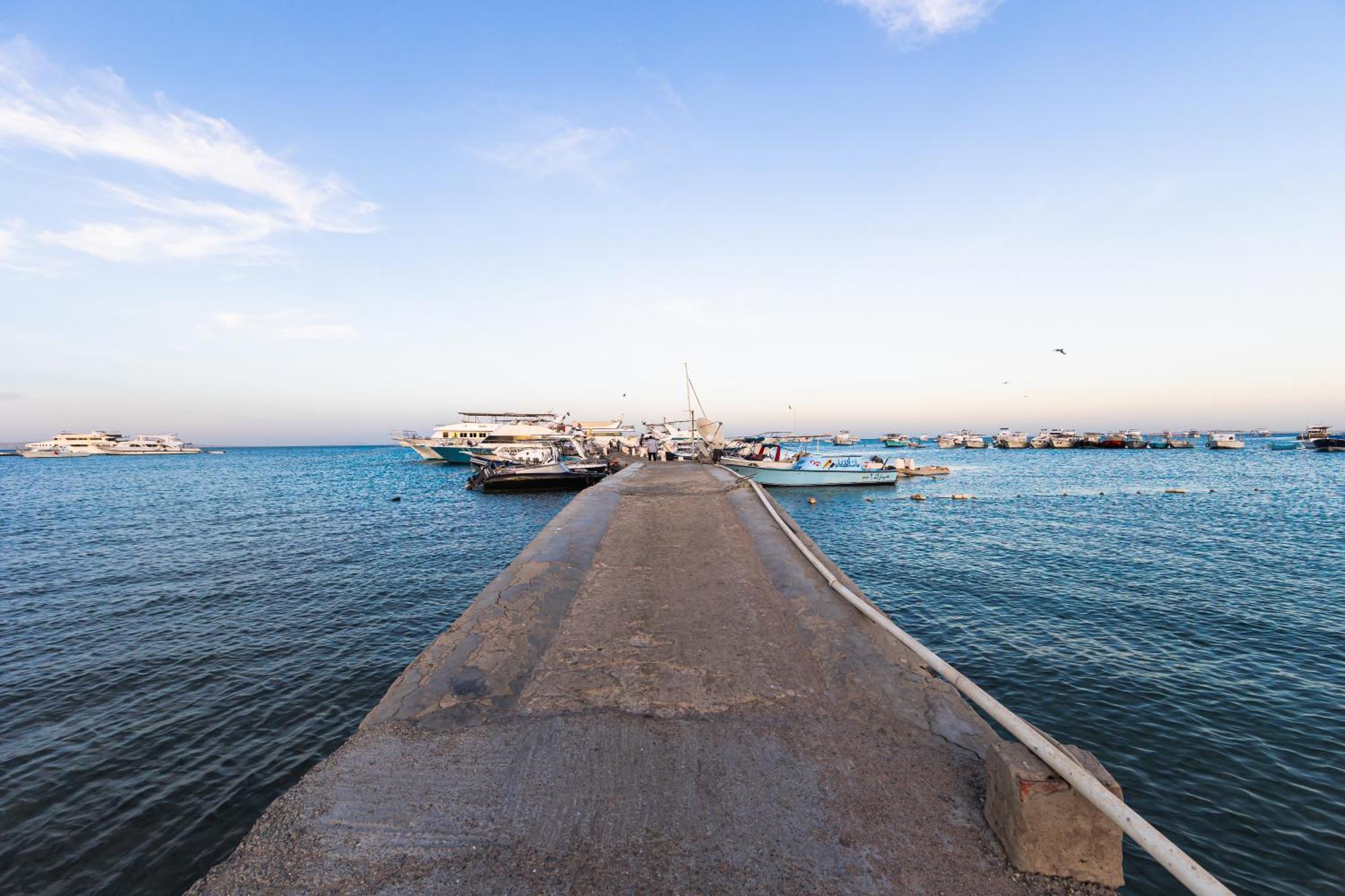Aden Beach - Sea View Room With Beach Access In Villa Hurghada Ngoại thất bức ảnh